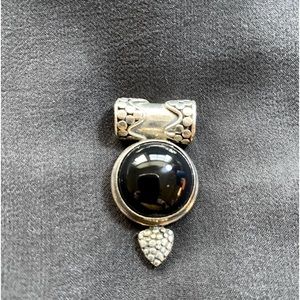 Silver and onyx pendant